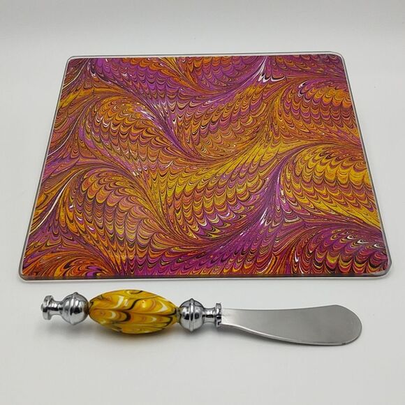 Cheese Plate & Spreader Marbleized Glass By Two's Company - Picture 1 of 7